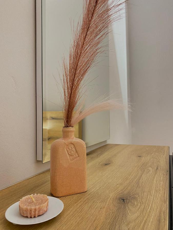 Newly Renovated One Bedroom In Apartamento *
